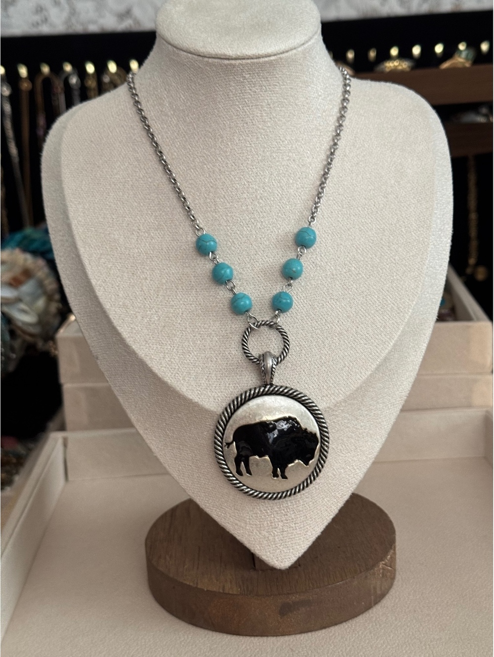 True Western Buffalo Bison Turquoise Bead Necklace Earrings Set NWT